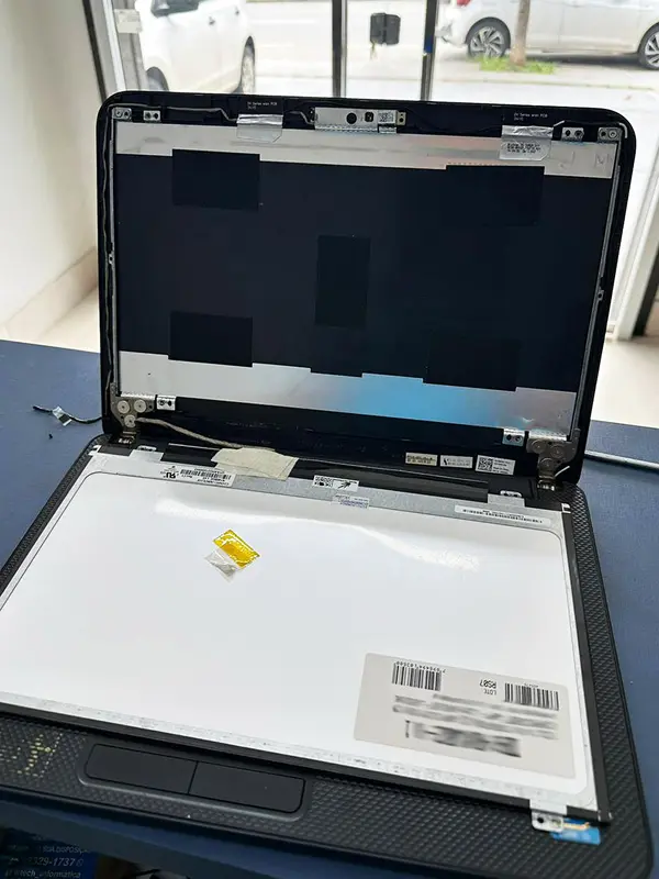 Manutenção na bancada da W Tech